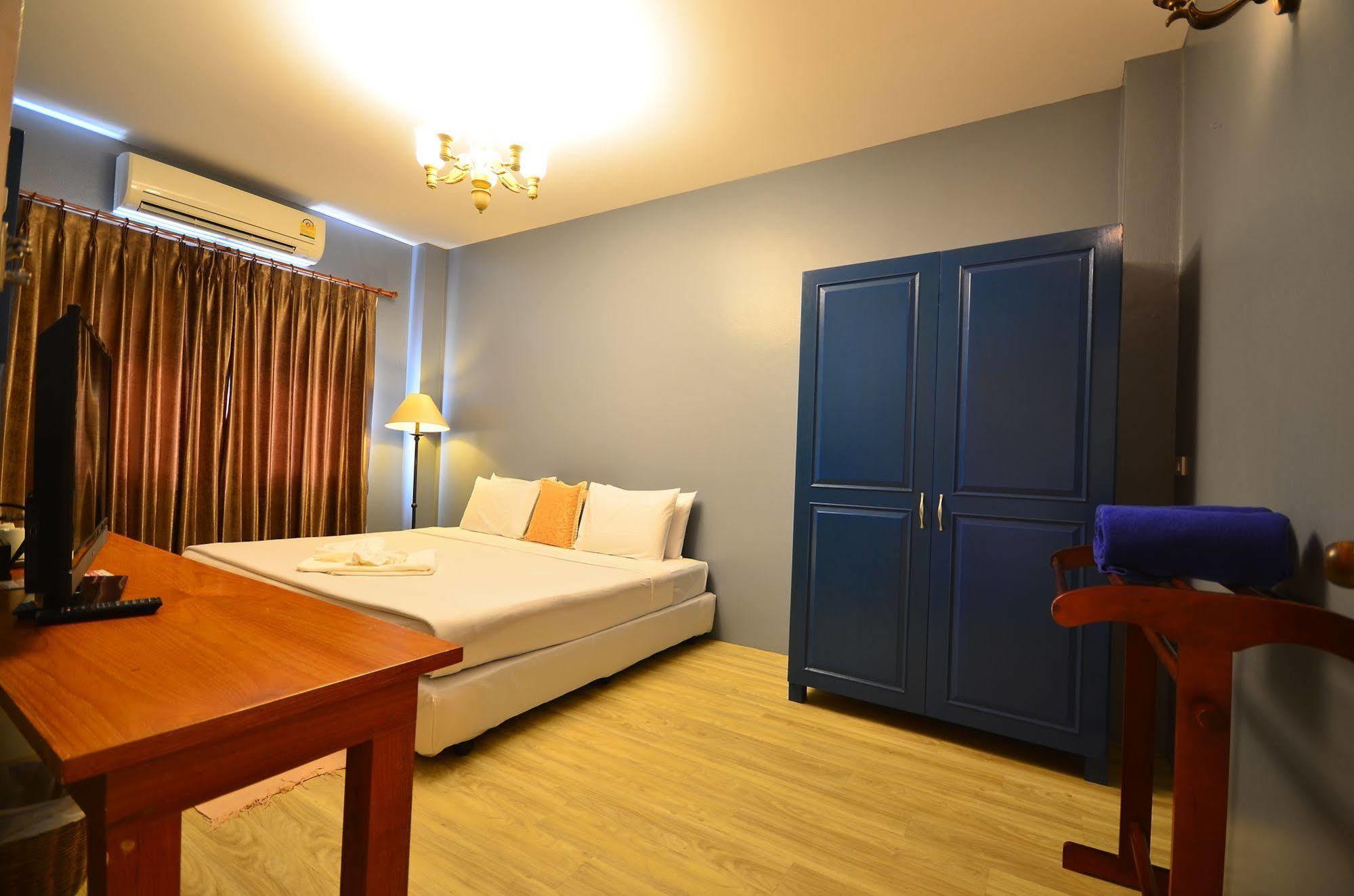 Baan Rajdamnern Hua Hin Hotel Ngoại thất bức ảnh