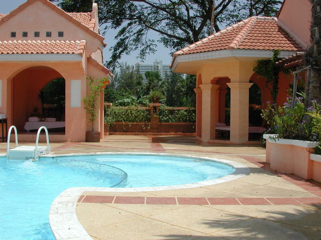 Baan Rajdamnern Hua Hin Hotel Ngoại thất bức ảnh